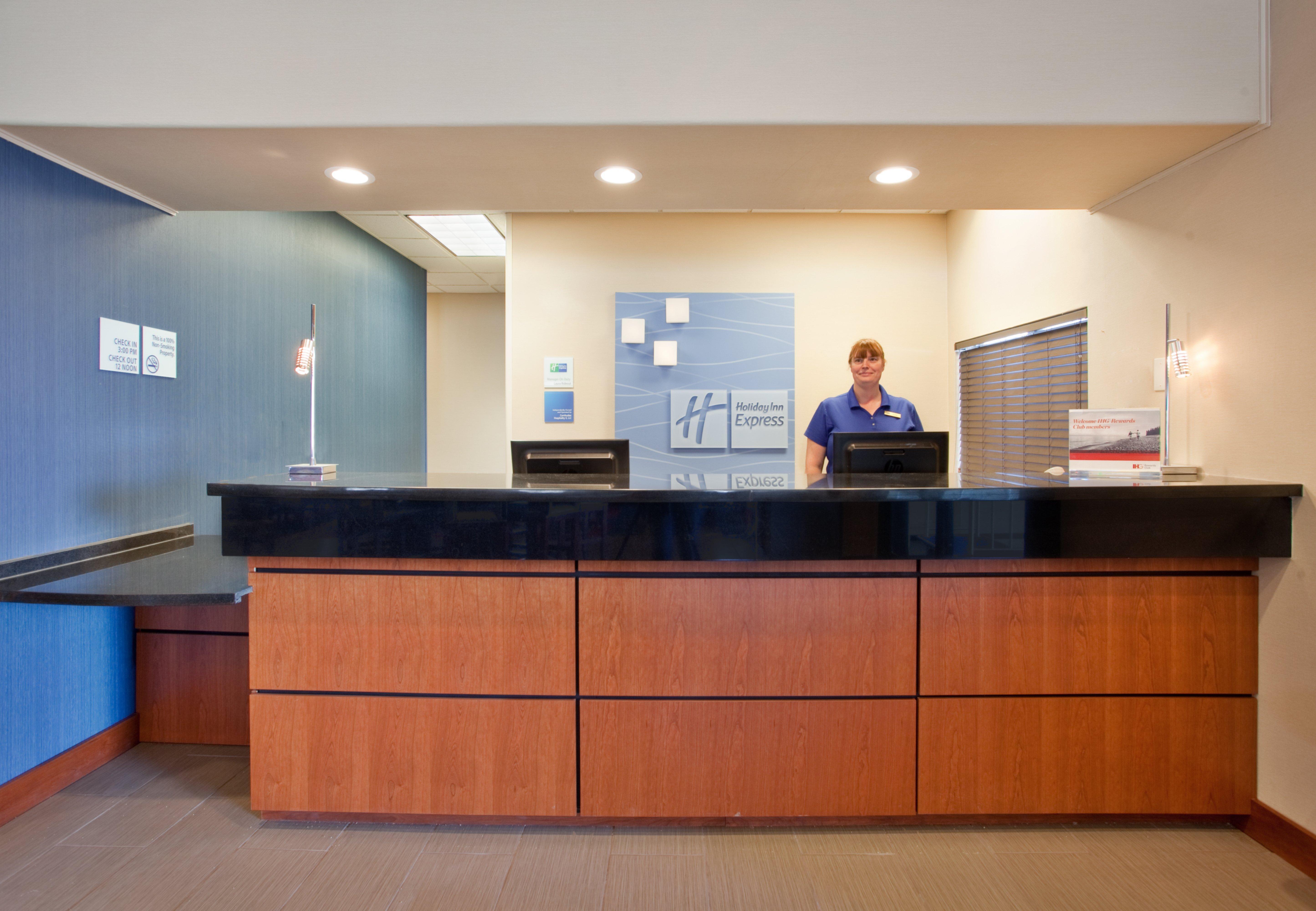 Holiday Inn Express Hotel & Suites Beatrice By Ihg Exterior foto
