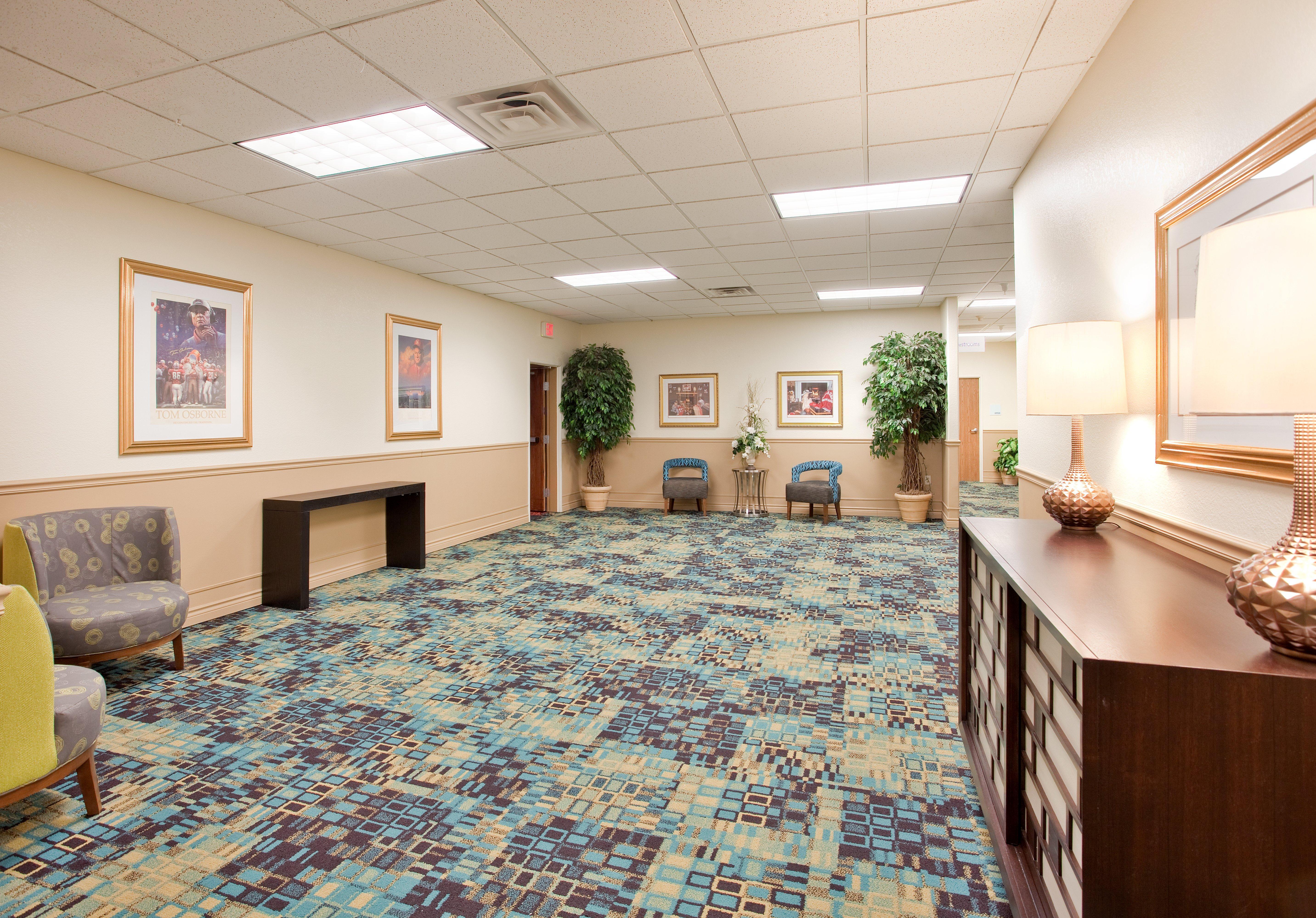 Holiday Inn Express Hotel & Suites Beatrice By Ihg Exterior foto
