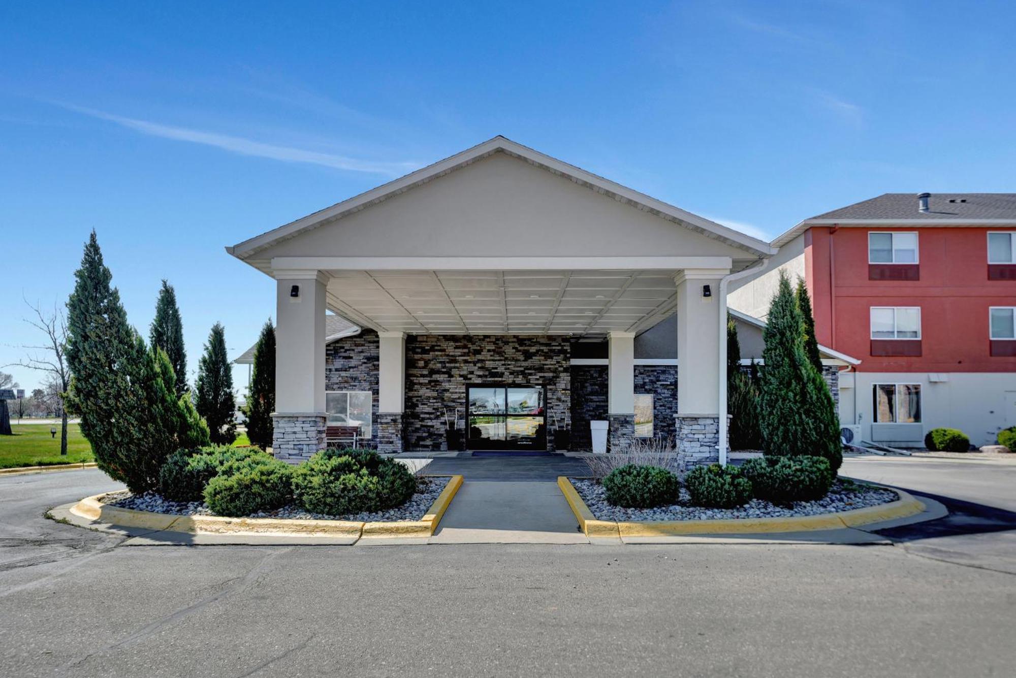 Holiday Inn Express Hotel & Suites Beatrice By Ihg Exterior foto